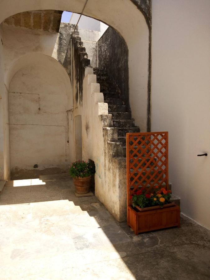 Cortile Calinea Acomodação com café da manhã Castrignano del Capo Exterior foto
