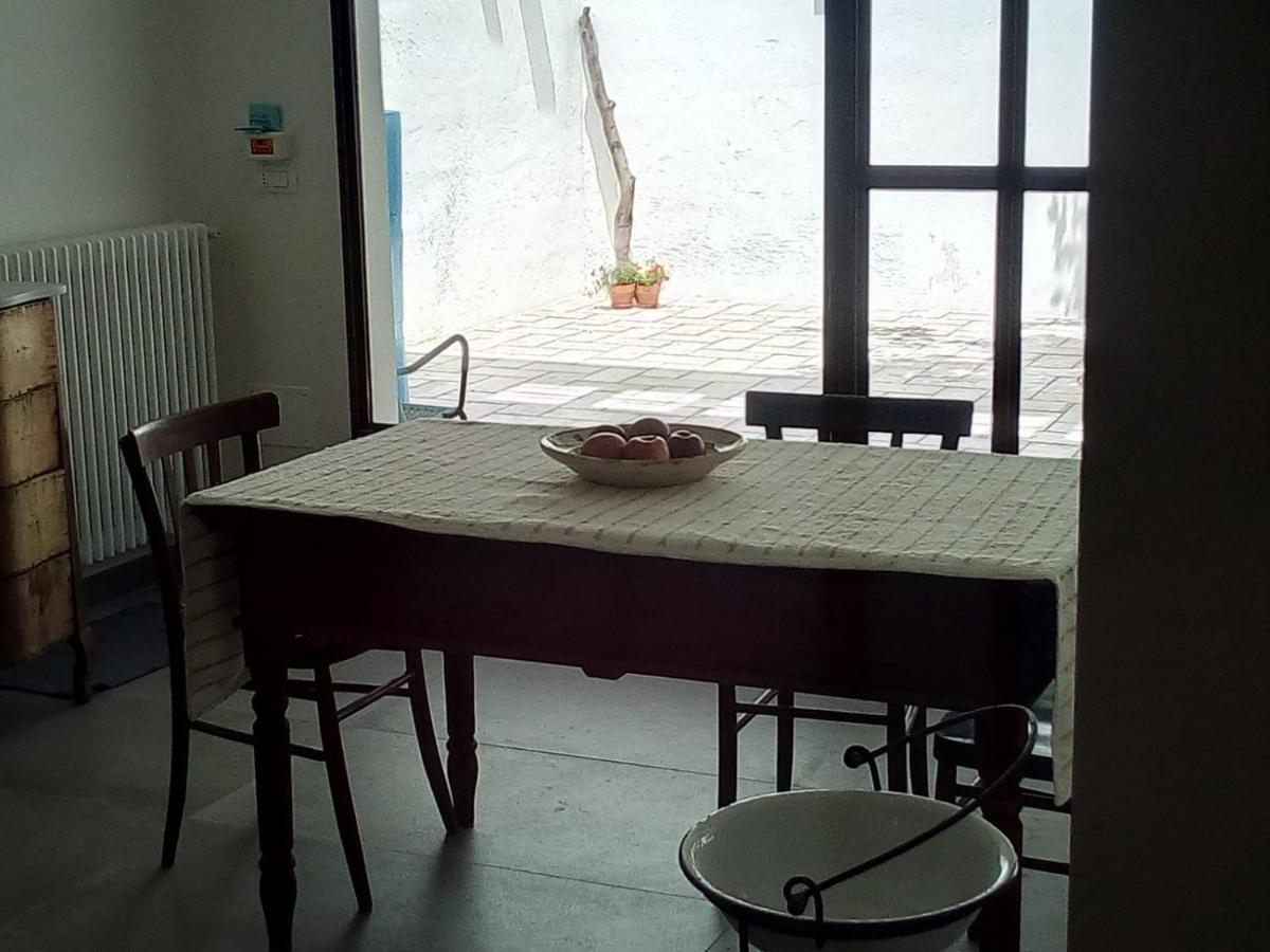 Cortile Calinea Acomodação com café da manhã Castrignano del Capo Exterior foto